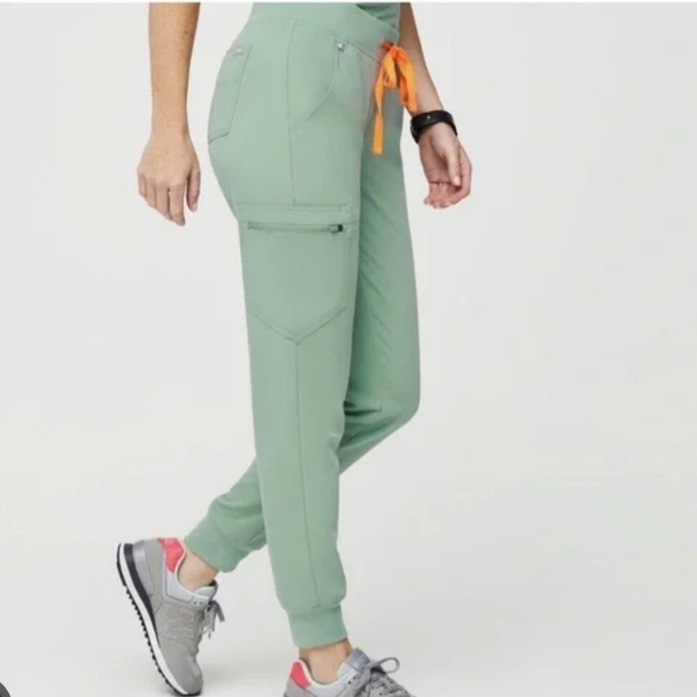 FIGS *LIMITED EDITION* ZAMORA JOGGERS